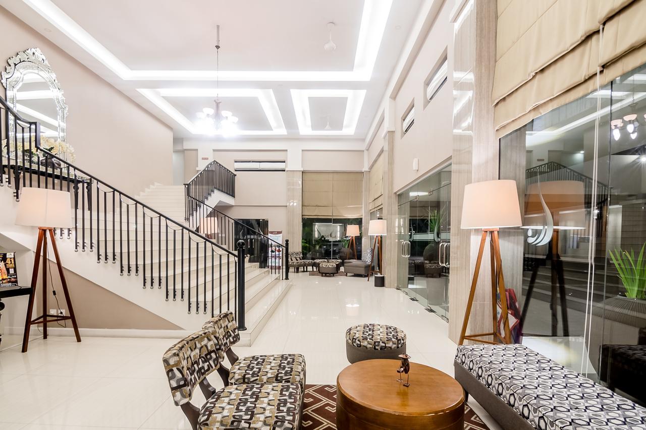 Tasneem Hotel Malioboro Yogyakarta Exterior photo